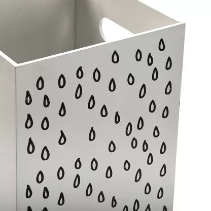 WEIßER SCHIRMSTÄNDER WOLKEN