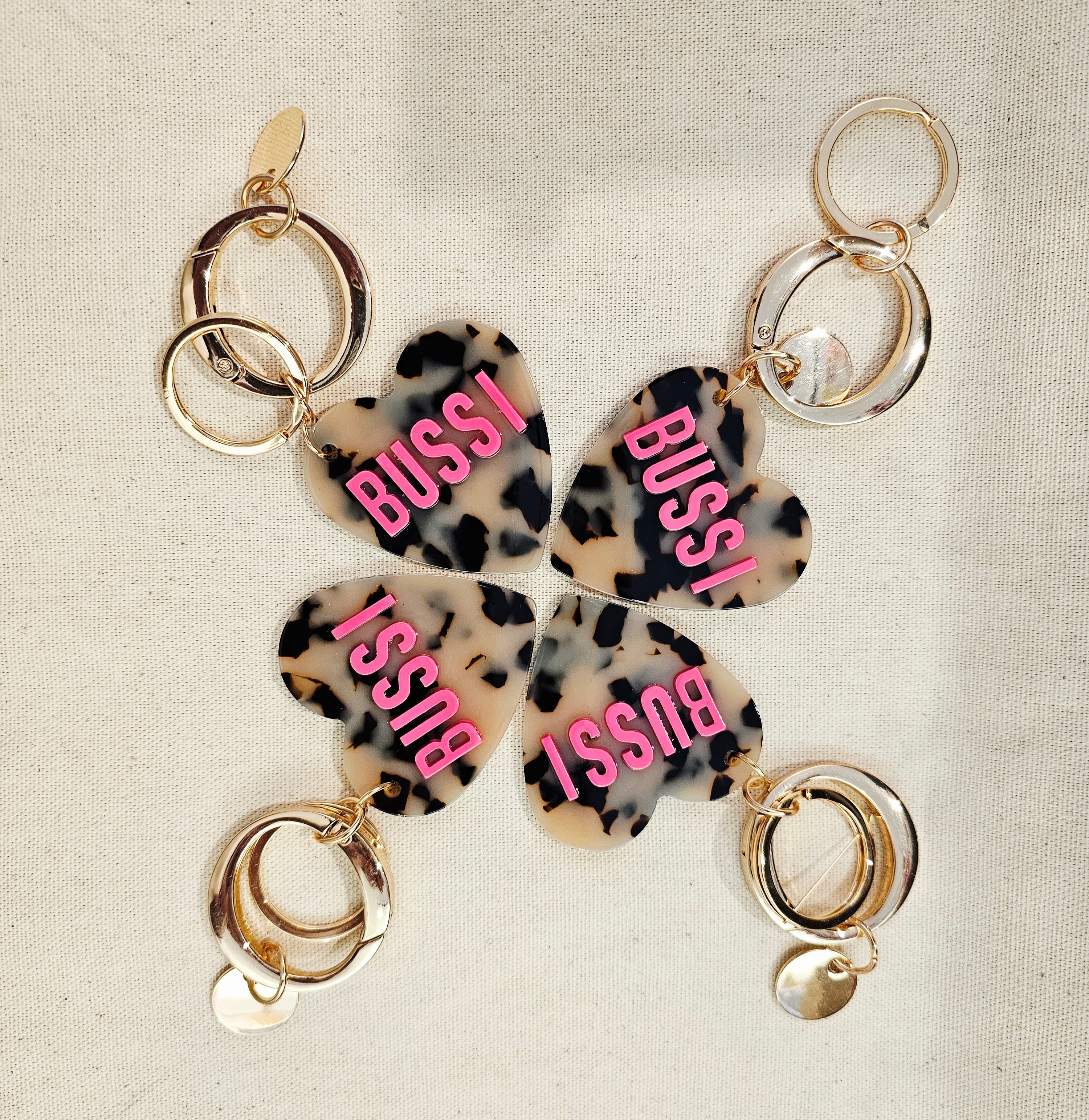 Schlüsselanhänger / Taschenanhänger "Bussi"