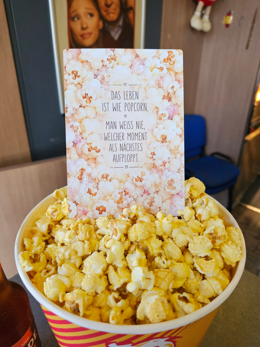 Postkarte Das Leben ist wie Popcorn – Lifestyle