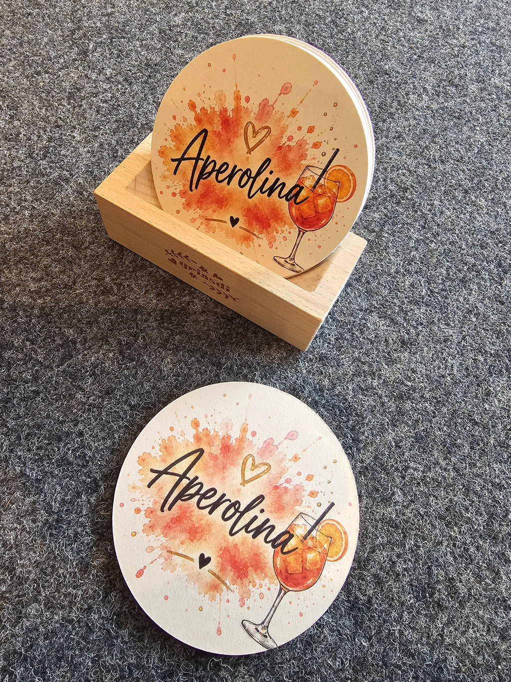 Bierdeckel Aperolina – rund Ø107mm mit Aperol Spritz Motiv