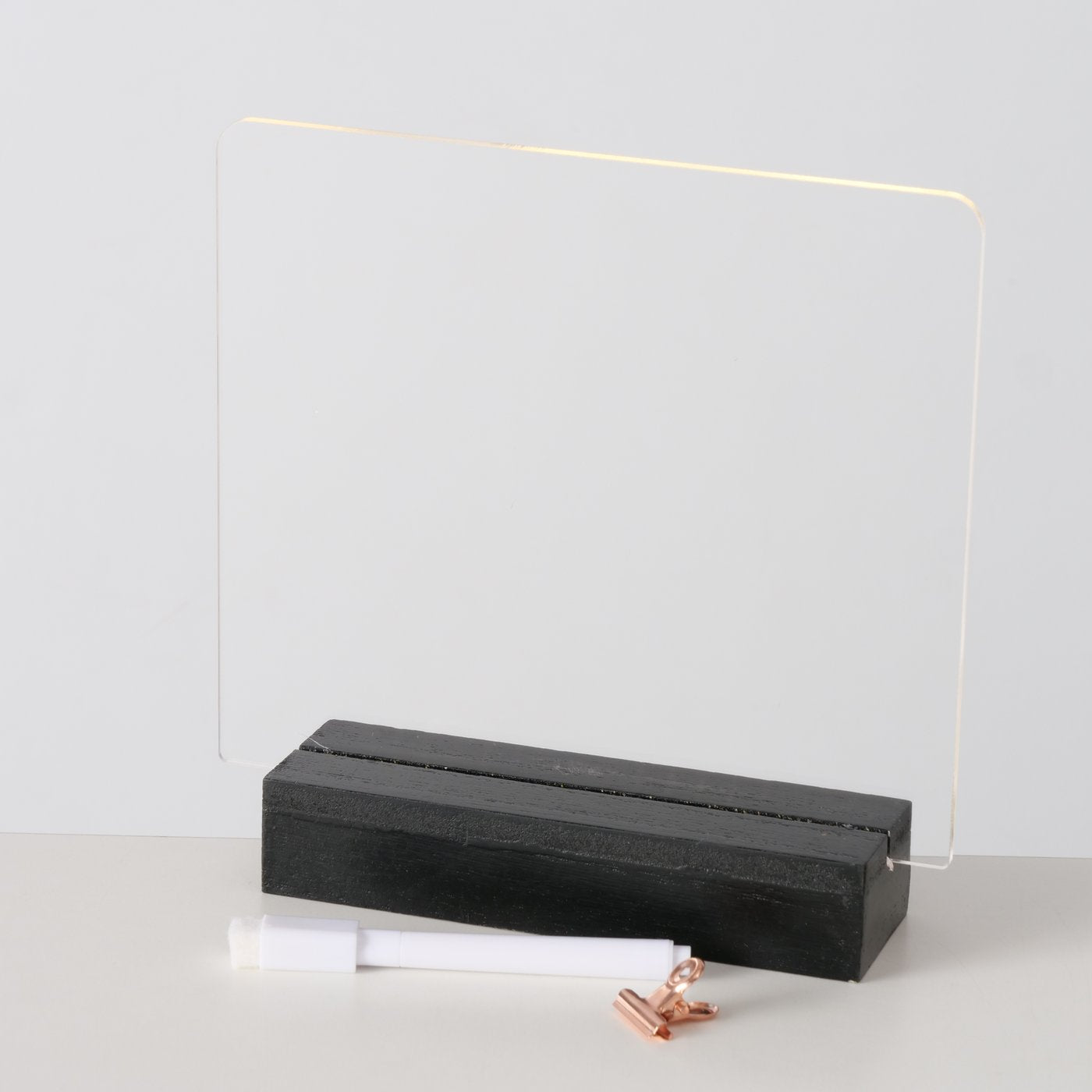 Dekoaufsteller Letra (Bemalbare LED Tafel)