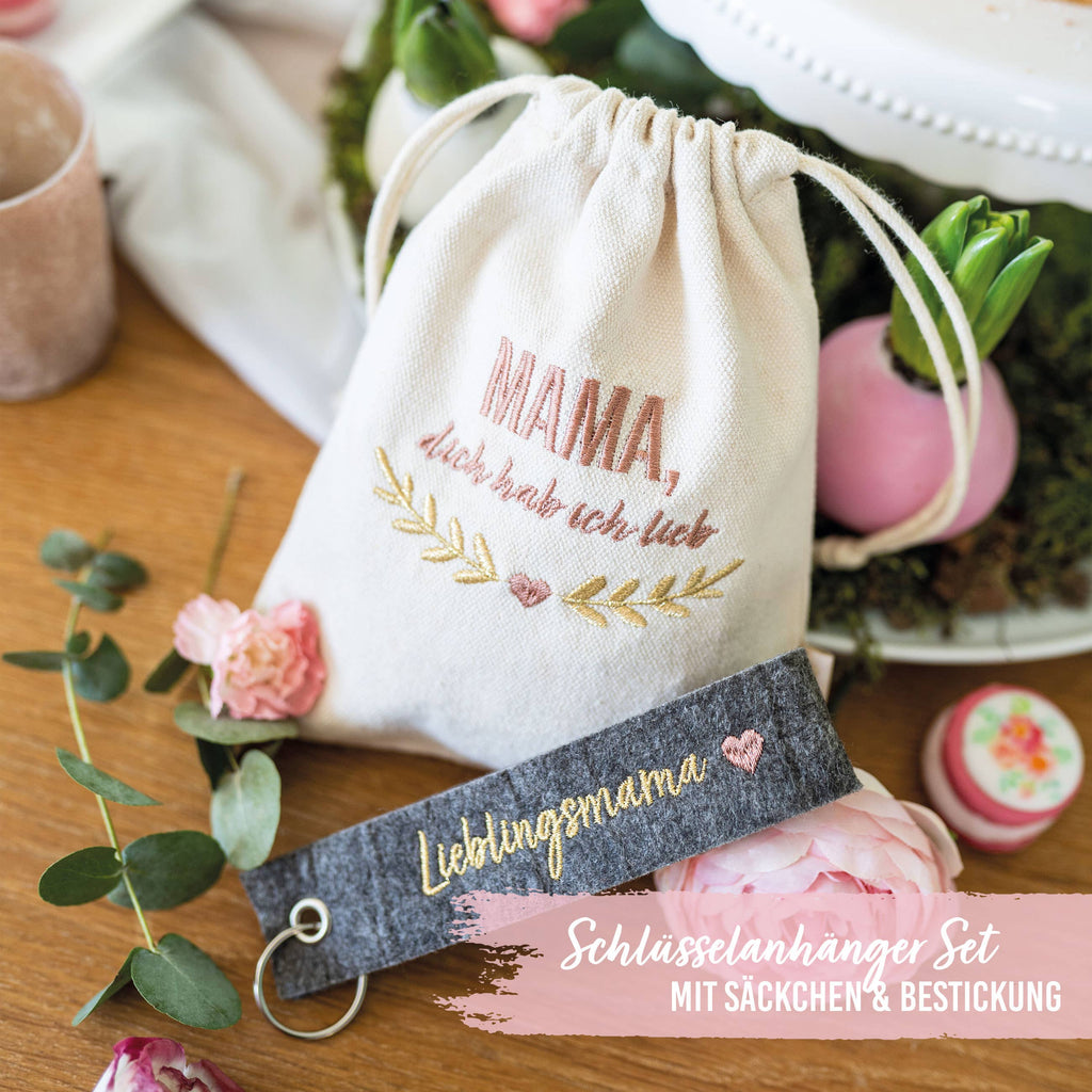 Filzschlüsselanhänger & Säckchen bestickt „Lieblingsmama“ – Muttertagsgeschenk Set
