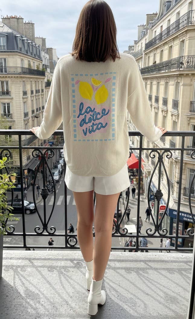Pullover „Dolce Vita“ – Strick mit Zitronen-Print & Stickerei von MOOYA