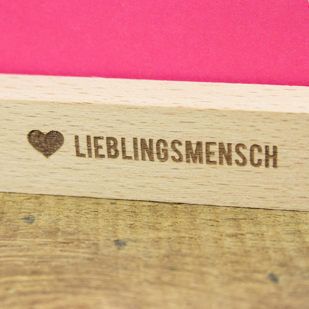 Kartenständer Lieblingsmensch aus nachhaltigem Buchenholz