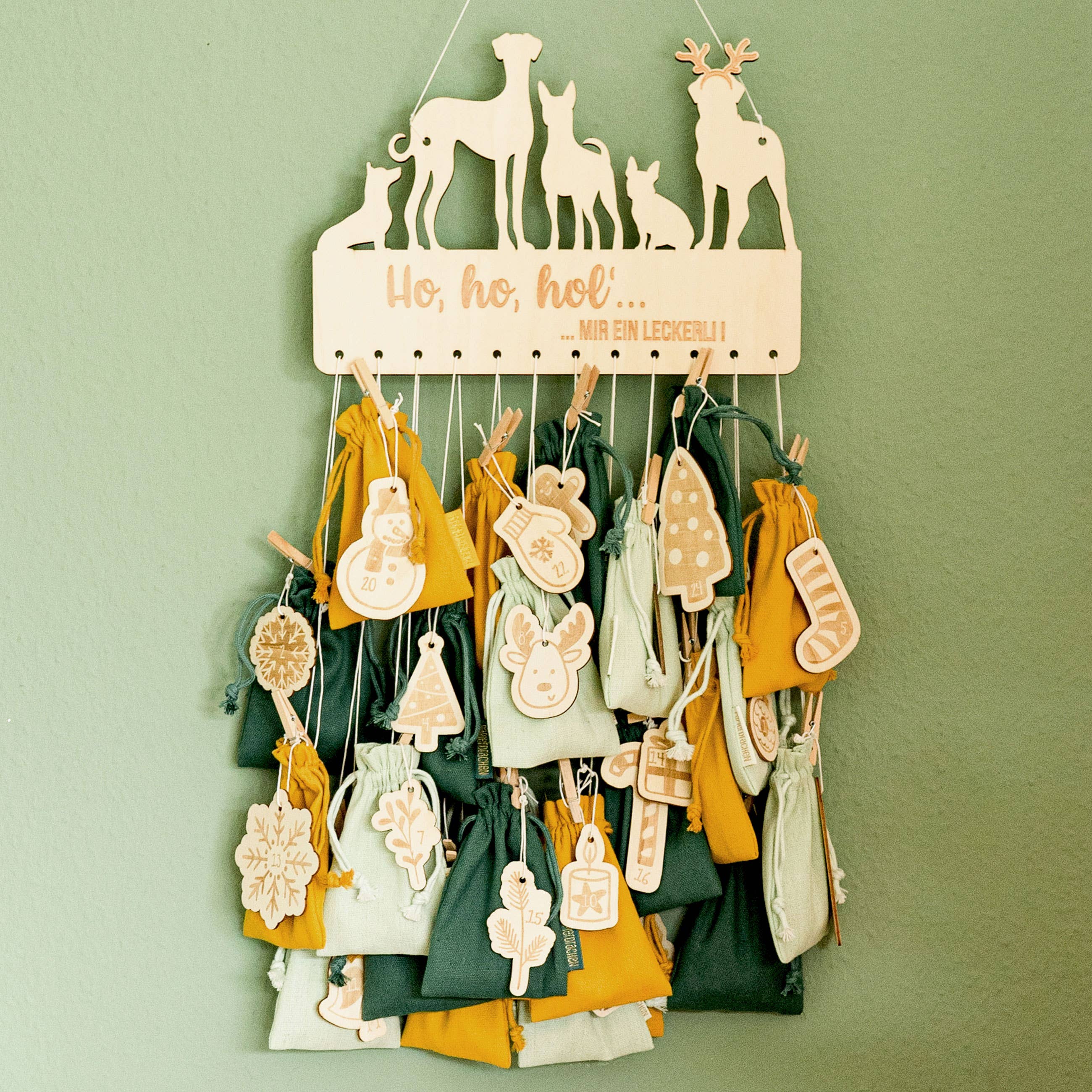 Holz-Adventskalender-Aufhängung Hund