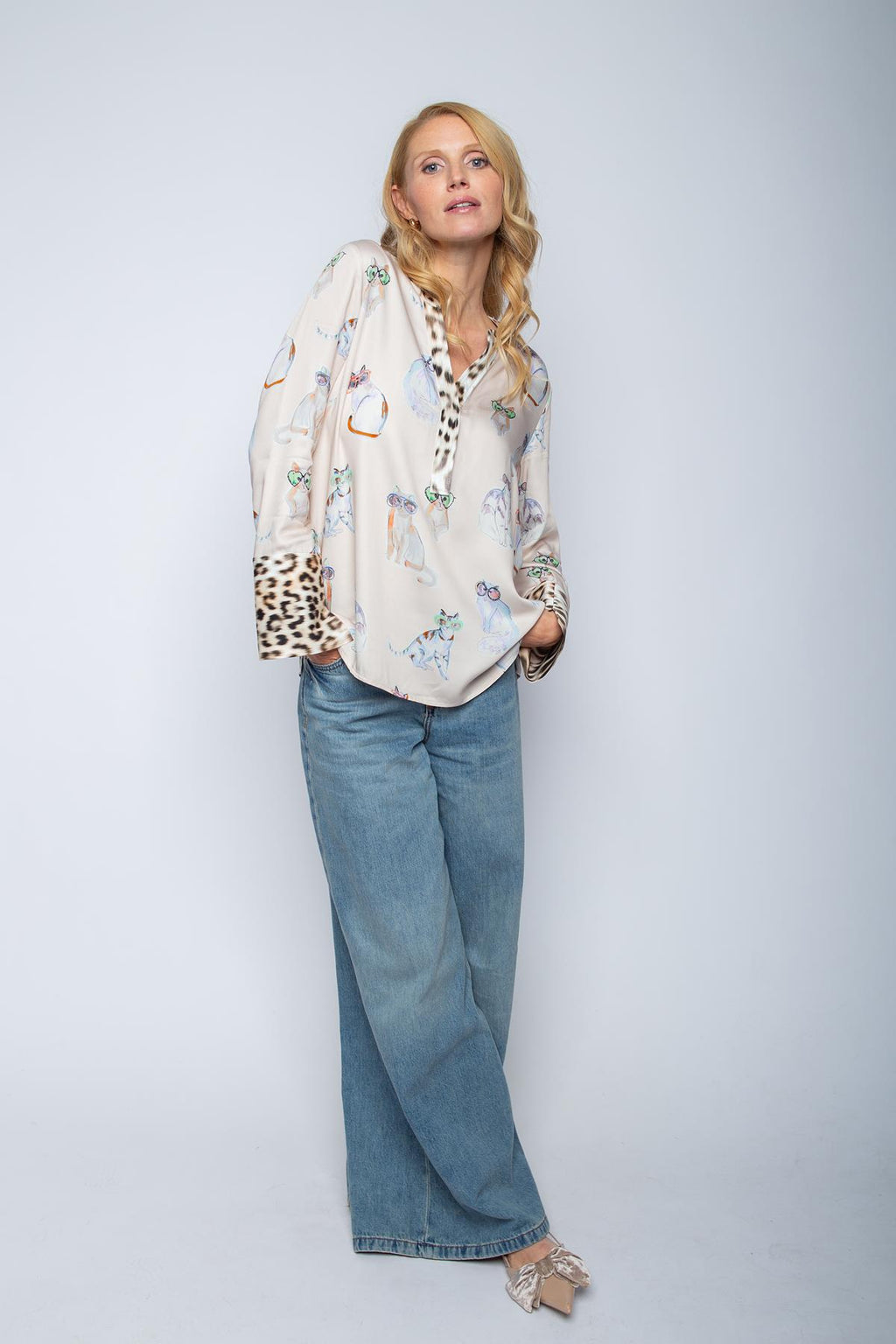 Hemdbluse mit Katzen von Emily van den Bergh