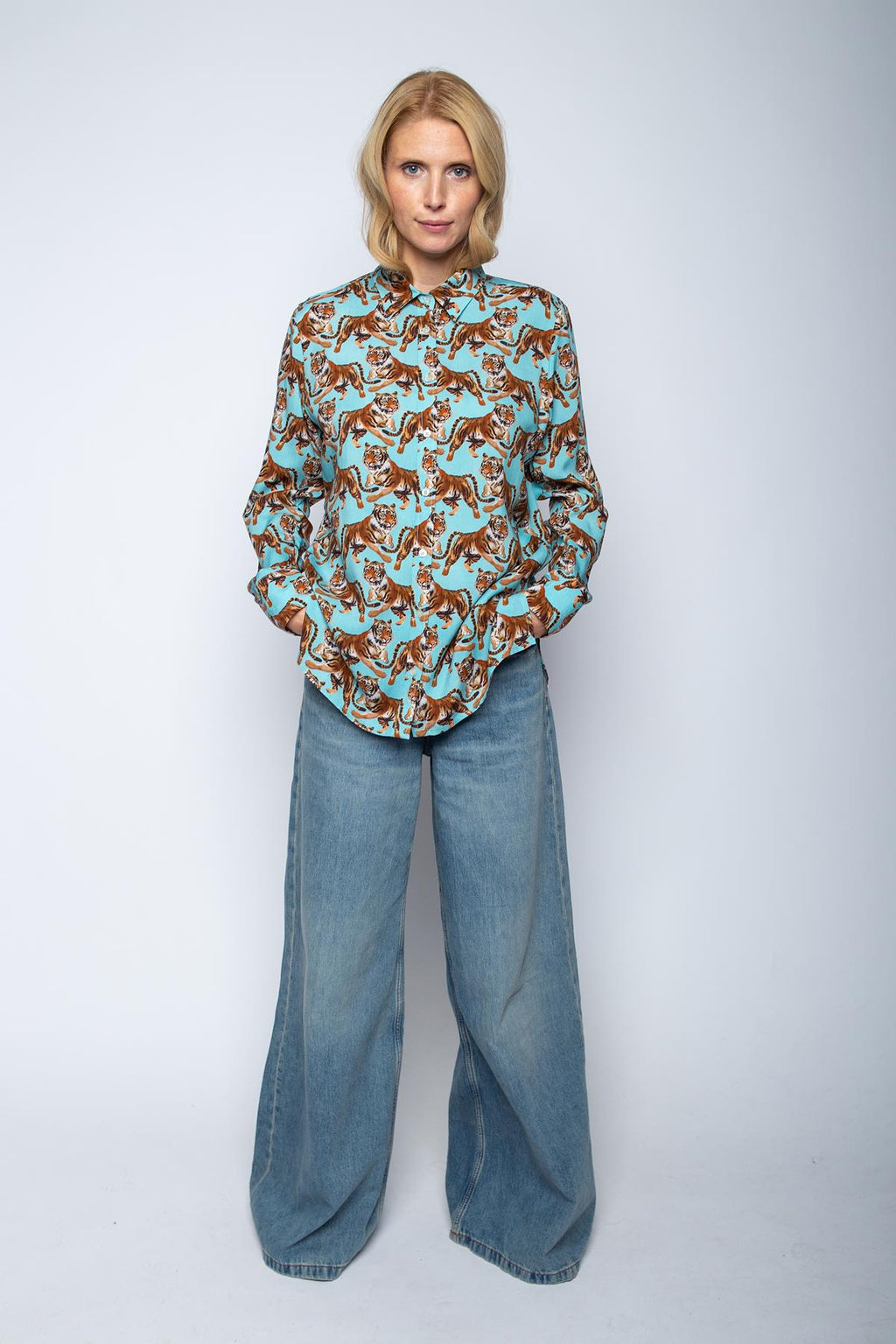 Tiger Hemdbluse von Emily van den Bergh
