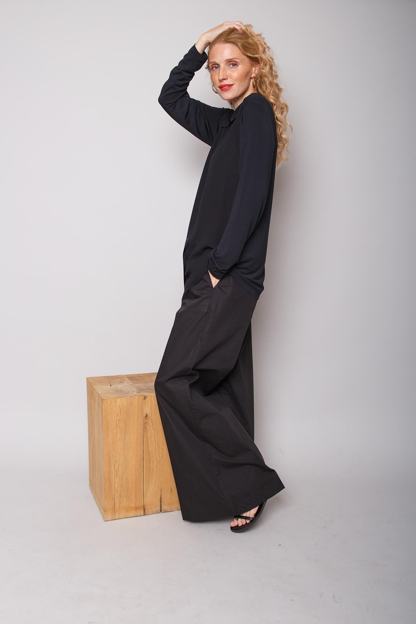 Schwarze Klassiker Bluse von Emily van den Bergh