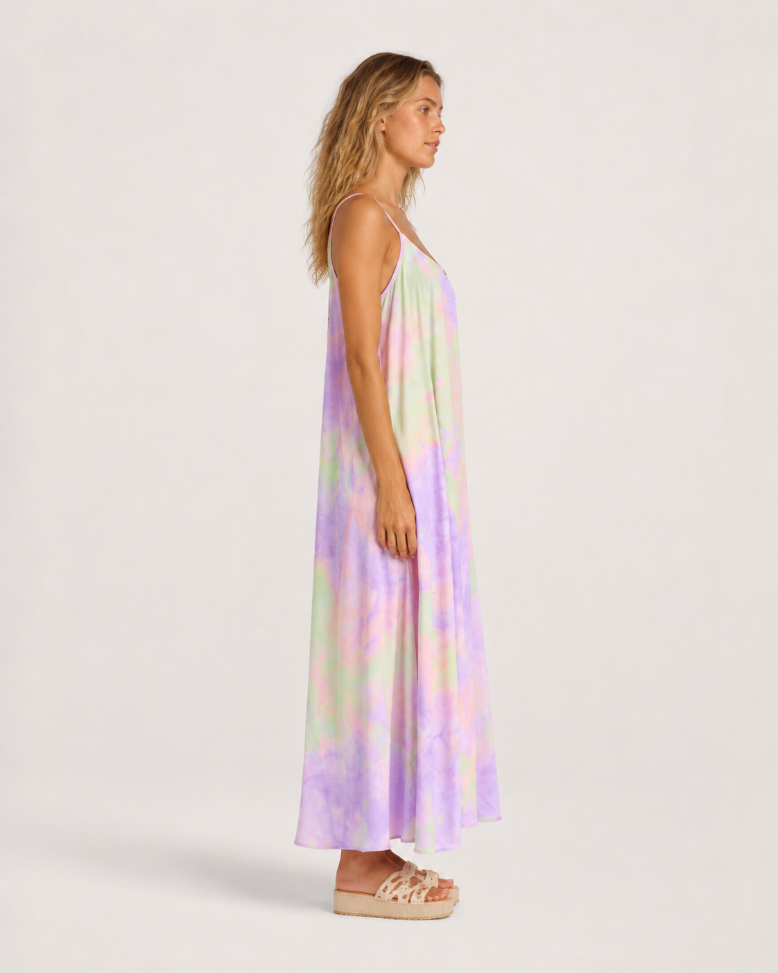 Langes besticktes Kleid mit dünnen Trägern