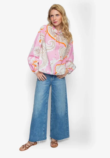 Emily Bluse von Emily van den Bergh – Paisley-Print Pink, Frontansicht