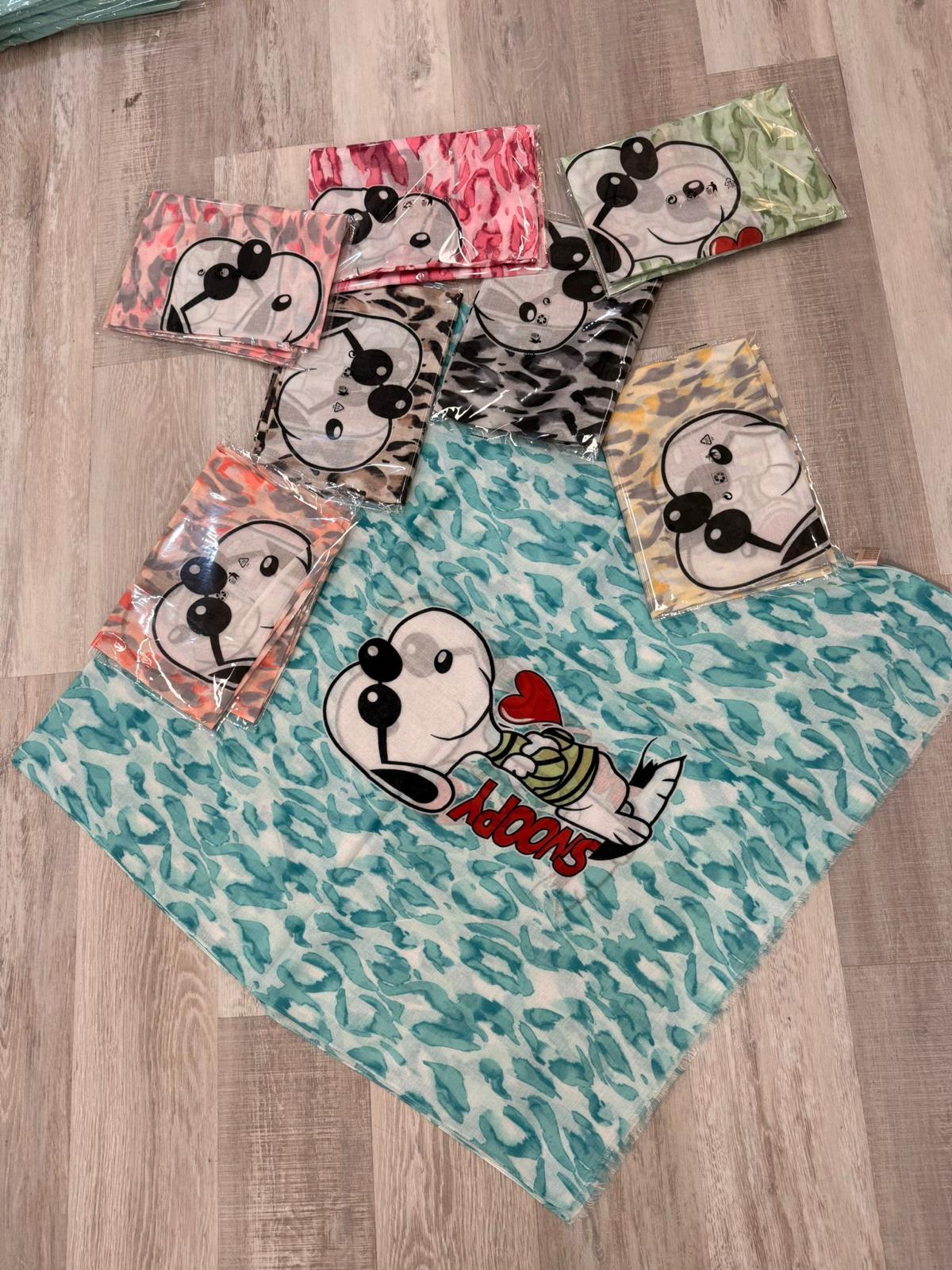 Snoopy Tuch in trendigen Farben mit Muster