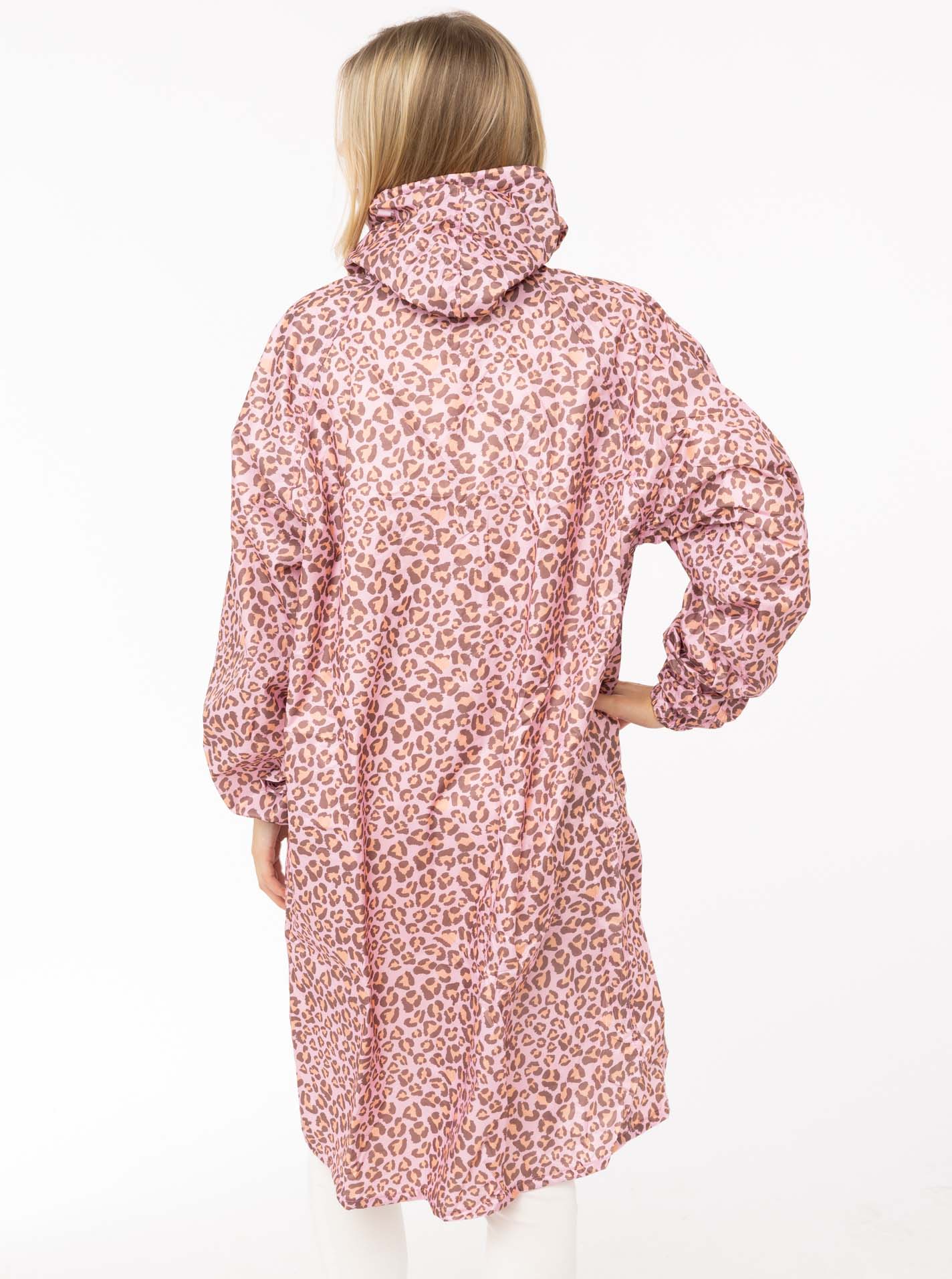 Oversize Regenmantel Leo von Zwillingsherz in rosa