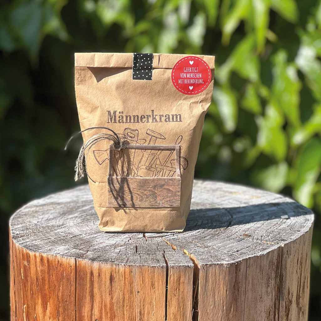 Männerkram Wundertüte – Geschenkbox für Männerabende