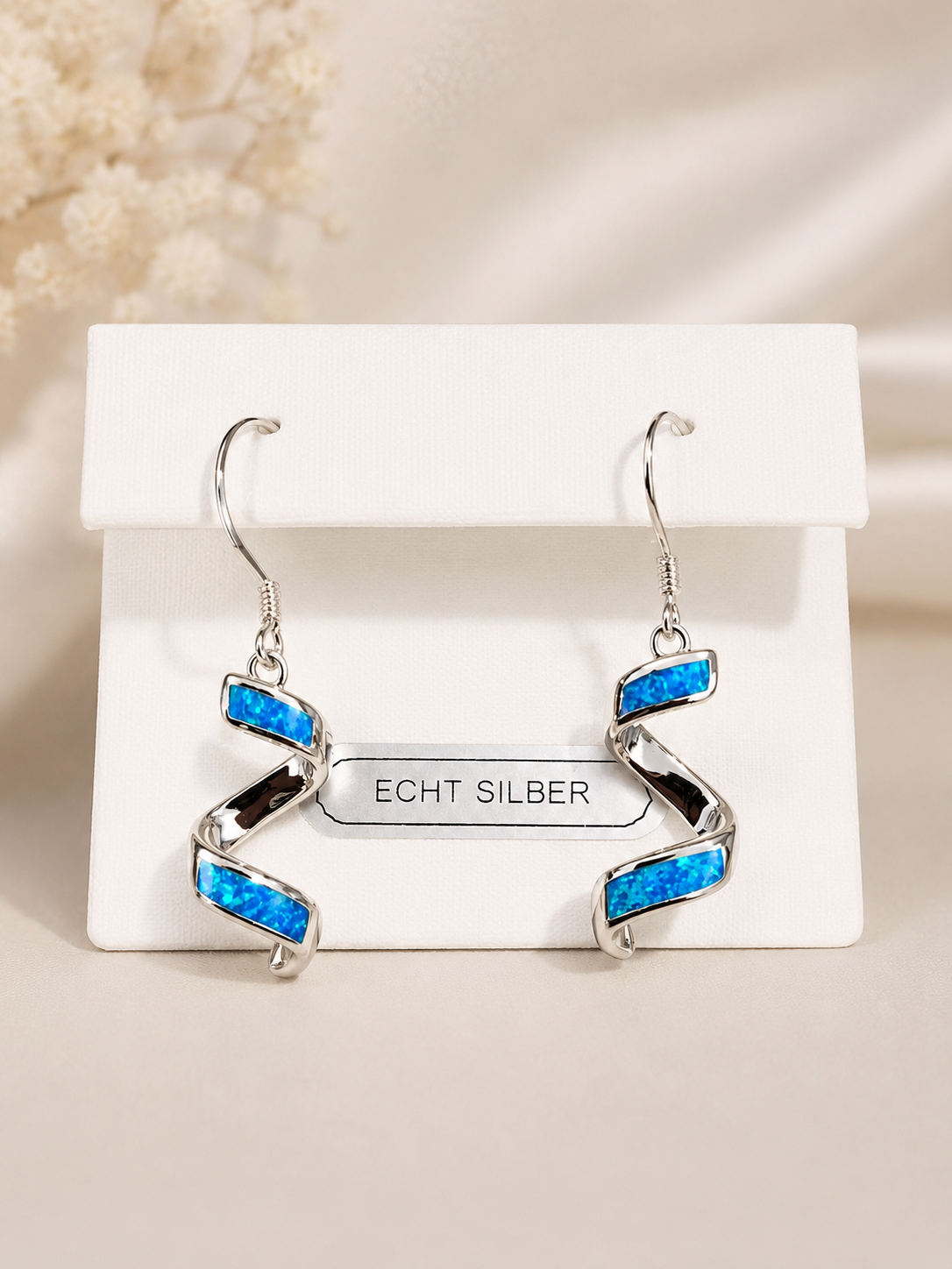 925 Silber Ohrhänger mit blauem Opal – Spiraldesign