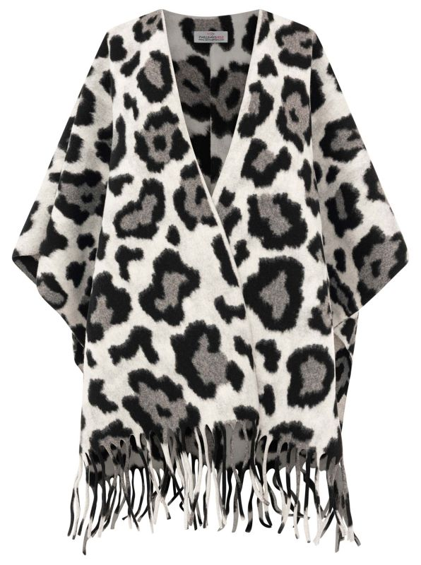 Poncho-Schal Leo Frontansicht freihängend – Oversize-Poncho im Leo-Print mit V-Ausschnitt