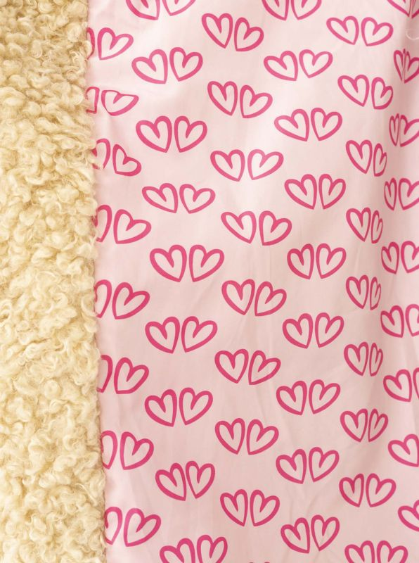 Innenfutter Teddymantel Happiness & Love – rosa Stoff mit pinkem Herz-Print
